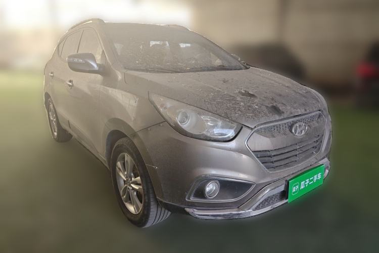 Used Hyundai ix35 2013 2.0L Automatic Two-Wheel Drive Smart GLS China V Standard Front Right 45 Deg