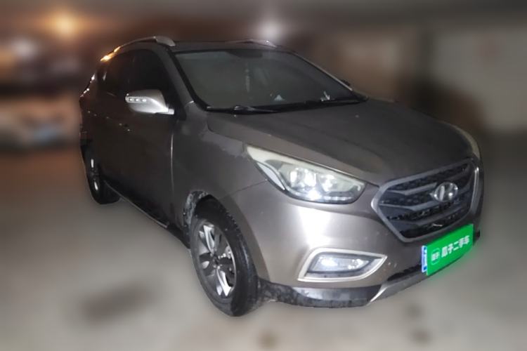 Used Hyundai ix35 2013 2.0L Automatic 2WD Comfort GL China IV Standard Front Right 45 Deg