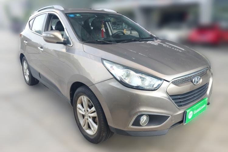 Used Hyundai ix35 2013 2.0L Automatic Two-Wheel Drive Smart GLS China IV Standard Front Right 45 Deg