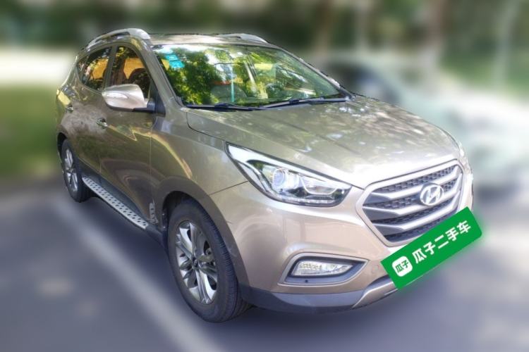 Used Hyundai ix35 2013 2.0L Automatic Two-Wheel Drive Smart GLS China V Standard Front Right 45 Deg