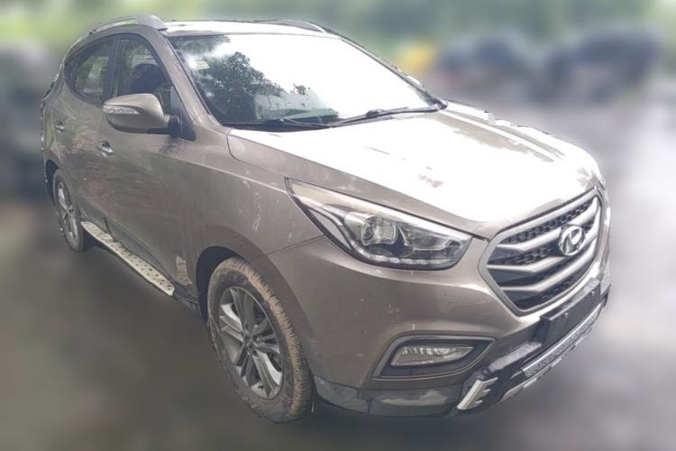 Used Hyundai ix35 2013 2.0L Automatic Two-Wheel Drive Smart GLS China IV Standard Front Right 45 Deg