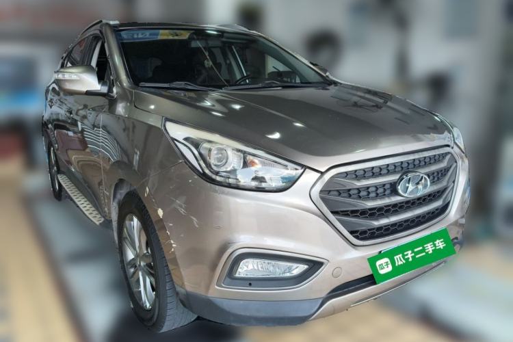 Used Hyundai ix35 2013 2.0L Automatic Two-Wheel Drive Smart GLS China IV Standard Front Right 45 Deg
