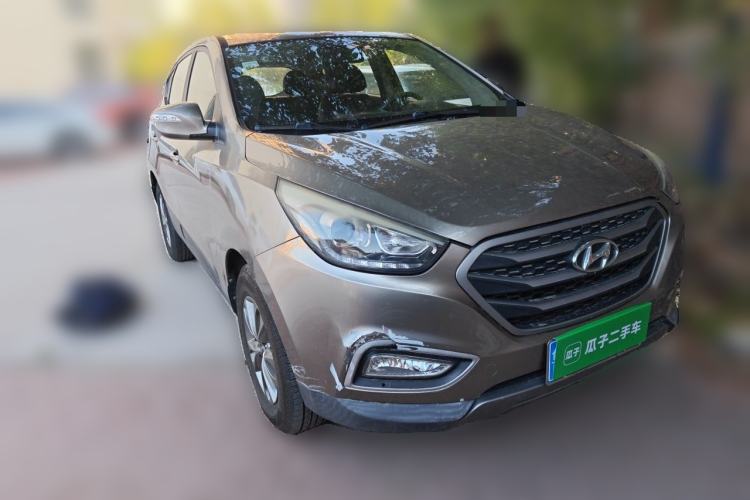 Used Hyundai ix35 2013 2.0L Automatic 2WD Comfort GL China IV Standard Front Right 45 Deg