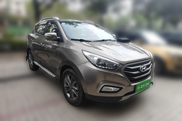 Used Hyundai ix35 2013 2.0L Automatic Two-Wheel Drive Smart GLS China IV Standard Front Right 45 Deg