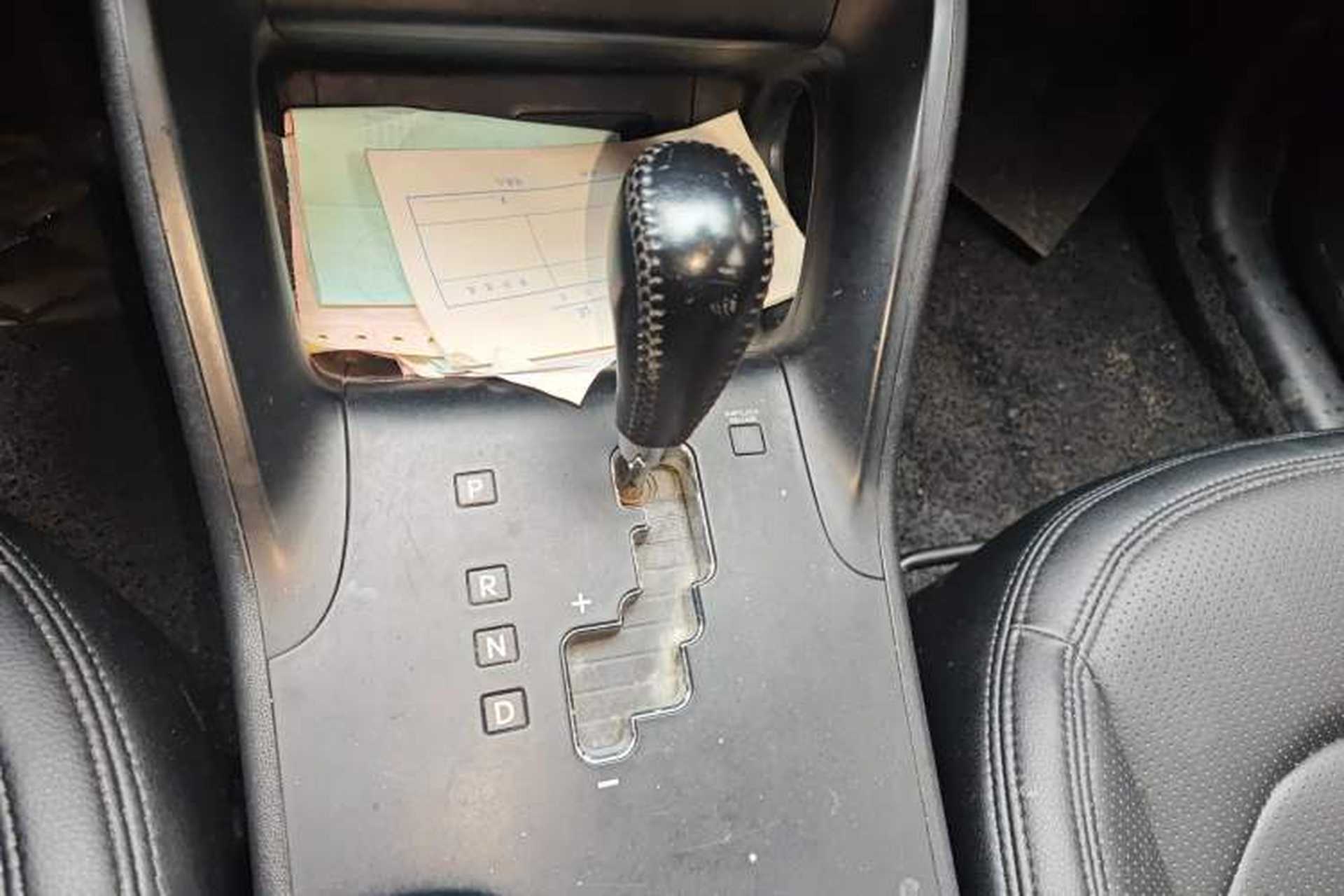 Used Hyundai ix35 2013 2.0L Automatic Two-Wheel Drive Smart GLS China IV Standard Gear Lever