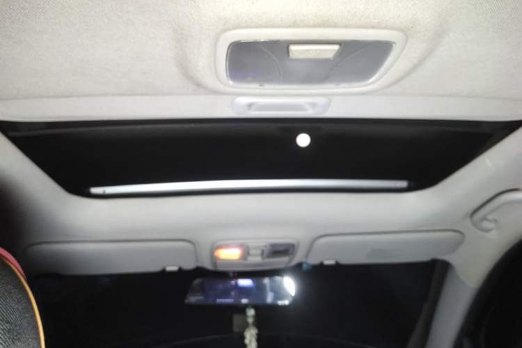Used Hyundai ix35 2013 2.0L Automatic 2WD Comfort GL China IV Standard Headliner