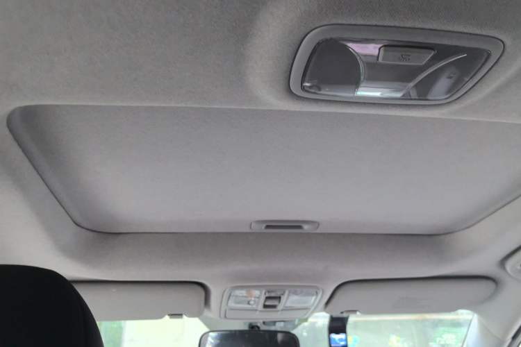 Used Hyundai ix35 2013 2.0L Automatic Two-Wheel Drive Smart GLS China IV Standard Headliner