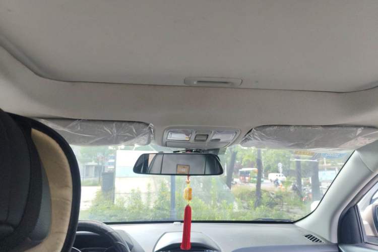 Used Hyundai ix35 2013 2.0L Automatic Two-Wheel Drive Smart GLS China IV Standard Headliner