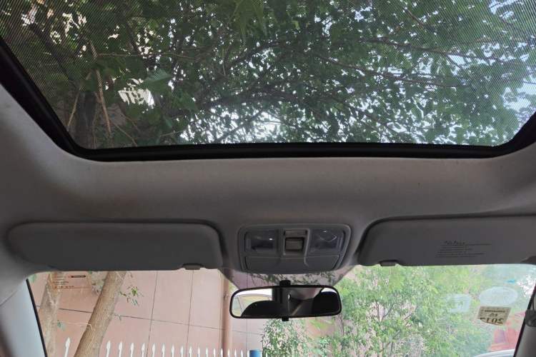 Used Hyundai ix35 2013 2.0L Automatic 2WD Comfort GL China IV Standard Headliner