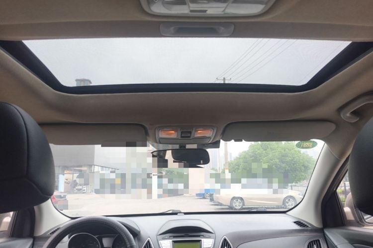 Used Hyundai ix35 2013 2.0L Automatic Two-Wheel Drive Smart GLS China IV Standard Headliner