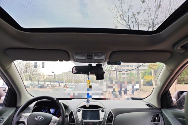 Used Hyundai ix35 2013 2.0L Automatic Two-Wheel Drive Smart GLS China IV Standard Headliner