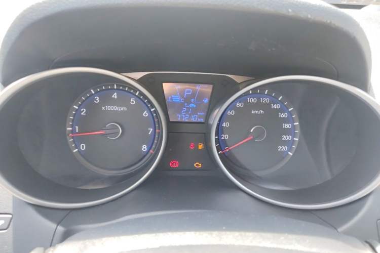 Used Hyundai ix35 2013 2.0L Automatic Two-Wheel Drive Smart GLS China IV Standard Instrument Cluster