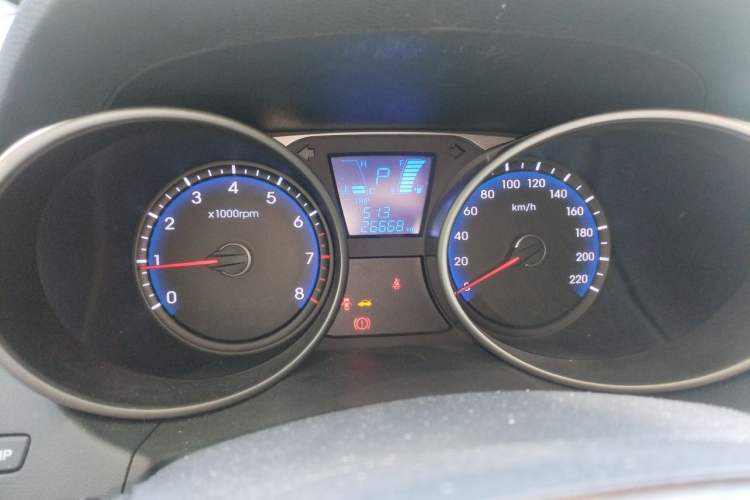 Used Hyundai ix35 2013 2.0L Automatic Two-Wheel Drive Smart GLS China V Standard Instrument Cluster