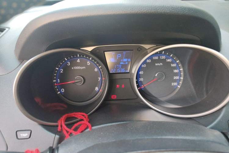Used Hyundai ix35 2013 2.0L Automatic Two-Wheel Drive Smart GLS China V Standard Instrument Cluster
