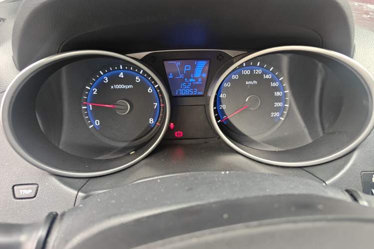 Used Hyundai ix35 2013 2.0L Automatic Two-Wheel Drive Smart GLS China IV Standard Instrument Cluster