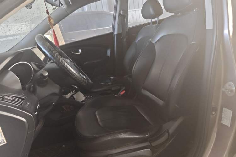 Used Hyundai ix35 2013 2.0L Automatic Two-Wheel Drive Smart GLS China V Standard Left Front Seat