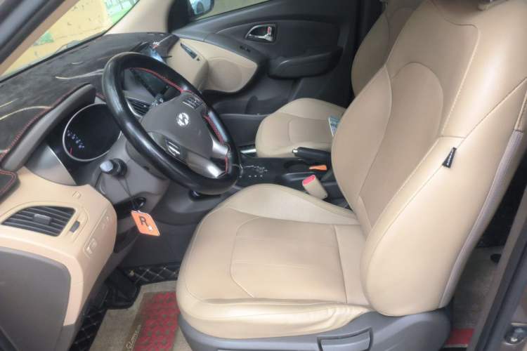 Used Hyundai ix35 2013 2.0L Automatic Two-Wheel Drive Smart GLS China IV Standard Left Front Seat
