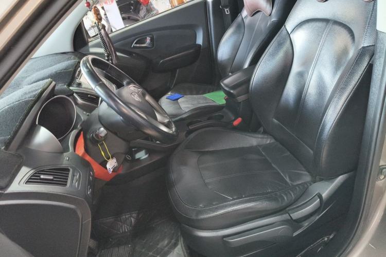 Used Hyundai ix35 2013 2.0L Automatic Two-Wheel Drive Smart GLS China IV Standard Left Front Seat