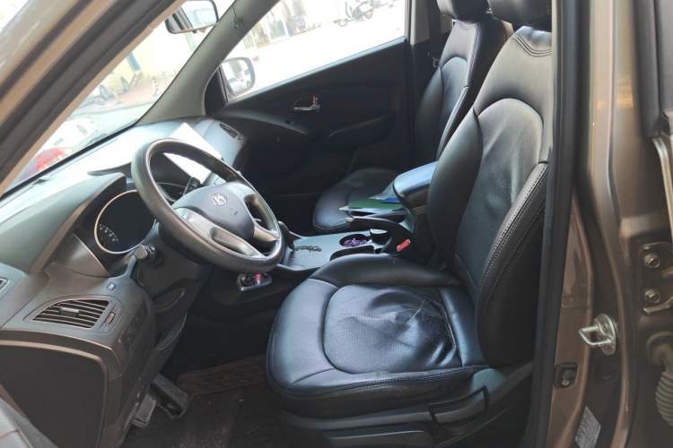 Used Hyundai ix35 2013 2.0L Automatic 2WD Comfort GL China IV Standard Left Front Seat