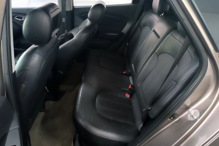 Used Hyundai ix35 2013 2.0L Automatic Two-Wheel Drive Smart GLS China IV Standard Left Rear Seat