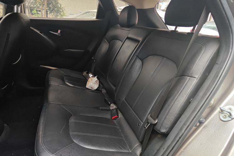 Used Hyundai ix35 2013 2.0L Automatic Two-Wheel Drive Smart GLS China IV Standard Left Rear Seat