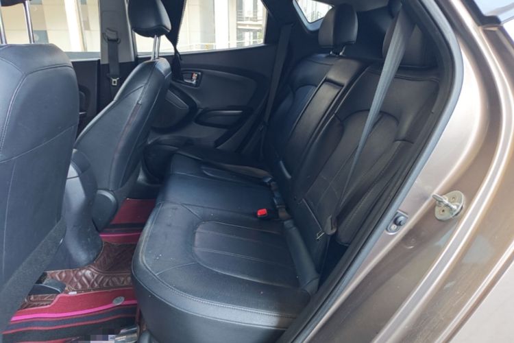 Used Hyundai ix35 2013 2.0L Automatic Two-Wheel Drive Smart GLS China IV Standard Left Rear Seat