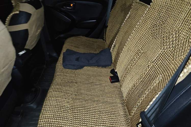 Used Hyundai ix35 2013 2.0L Automatic Two-Wheel Drive Smart GLS China IV Standard Left Rear Seat