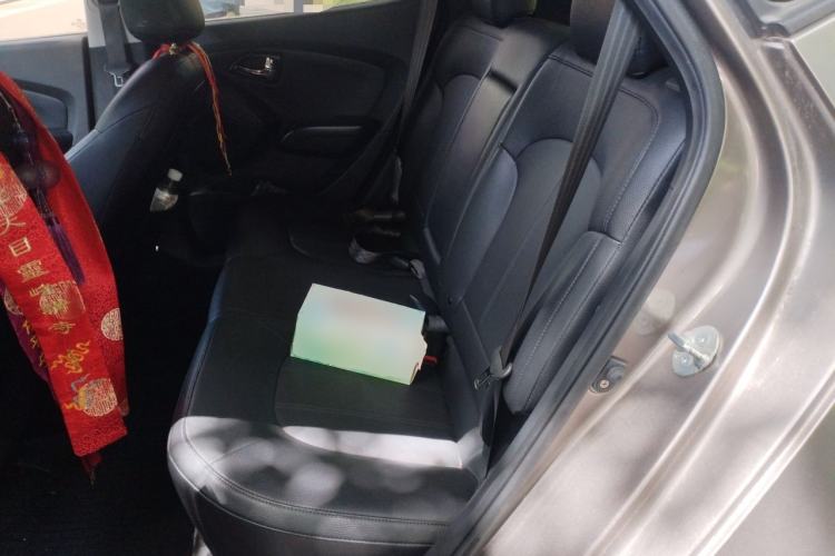 Used Hyundai ix35 2013 2.0L Automatic Two-Wheel Drive Smart GLS China V Standard Left Rear Seat