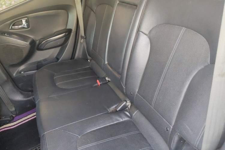 Used Hyundai ix35 2013 2.0L Automatic Two-Wheel Drive Smart GLS China V Standard Left Rear Seat