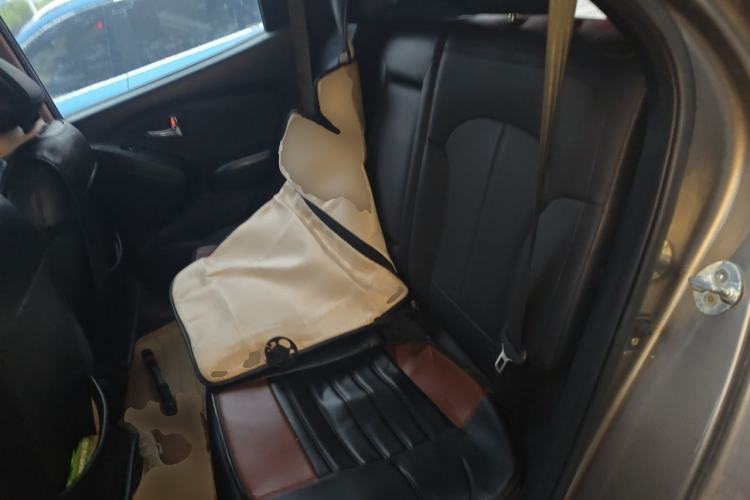 Used Hyundai ix35 2013 2.0L Automatic Two-Wheel Drive Smart GLS China IV Standard Left Rear Seat