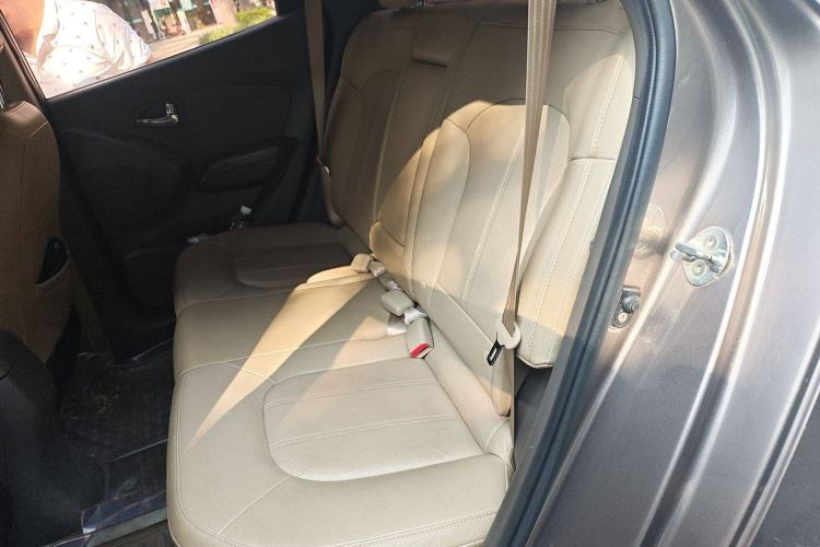 Used Hyundai ix35 2013 2.0L Automatic Two-Wheel Drive Smart GLS China IV Standard Left Rear Seat