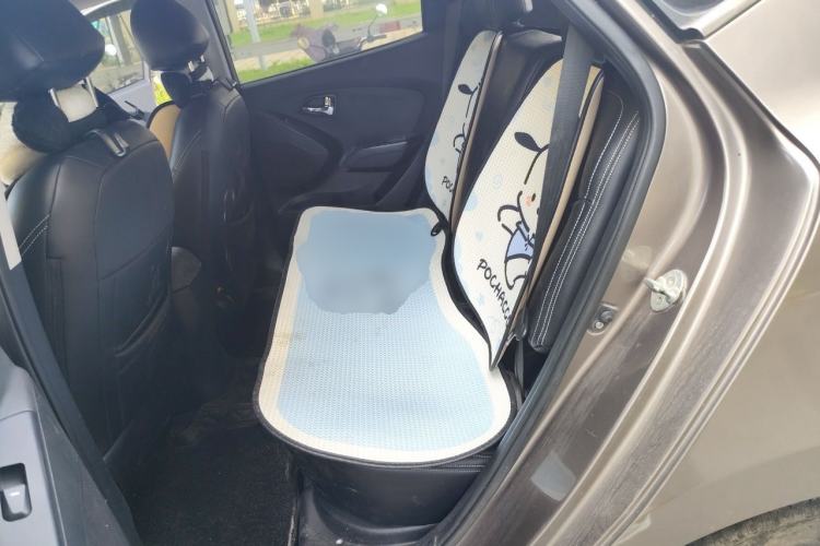 Used Hyundai ix35 2013 2.0L Automatic 2WD Comfort GL China IV Standard Left Rear Seat