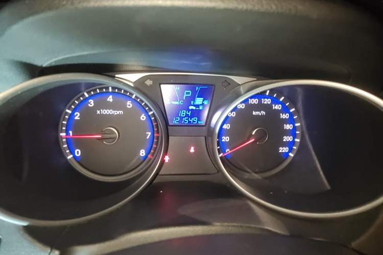 Used Hyundai ix35 2013 2.0L Automatic 2WD Comfort GL China IV Standard Odometer Close Up
