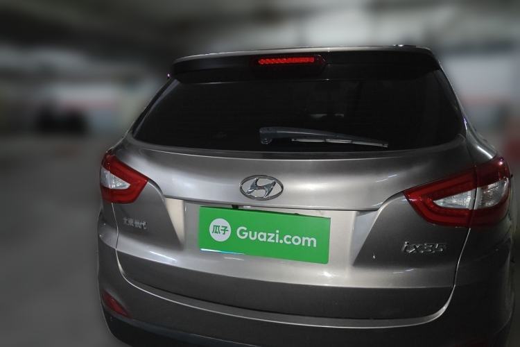 Used Hyundai ix35 2013 2.0L Automatic Two-Wheel Drive Smart GLS China IV Standard Rear