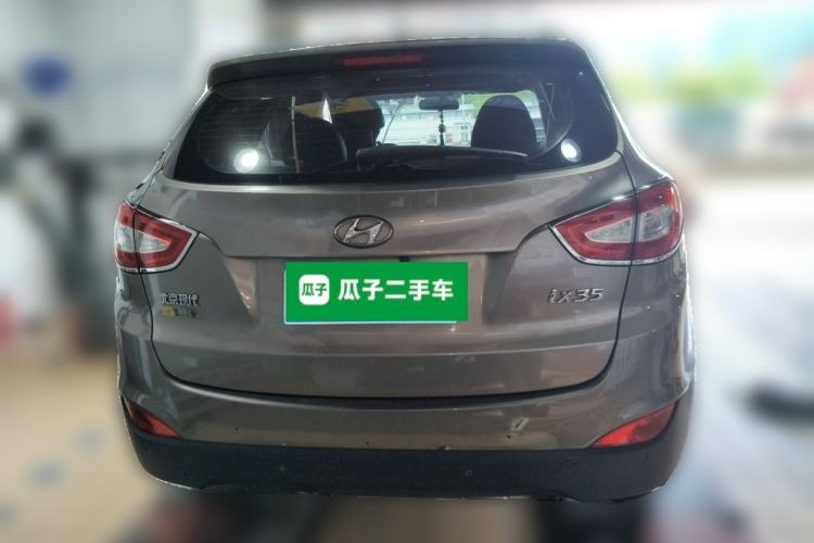 Used Hyundai ix35 2013 2.0L Automatic Two-Wheel Drive Smart GLS China IV Standard Rear