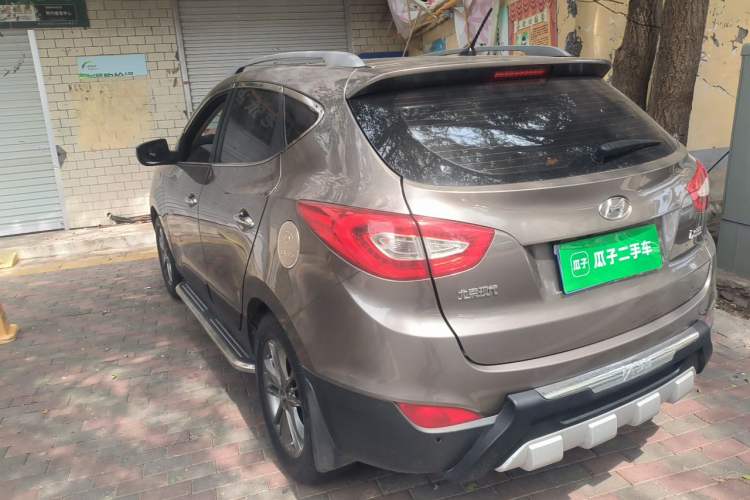 Used Hyundai ix35 2013 2.0L Automatic Two-Wheel Drive Smart GLS China IV Standard Rear Left 45 Deg