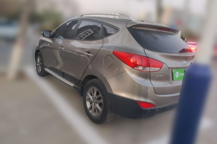Used Hyundai ix35 2013 2.0L Automatic Two-Wheel Drive Smart GLS China IV Standard Rear Left 45 Deg