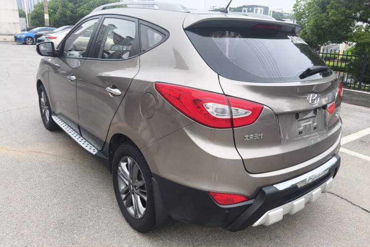 Used Hyundai ix35 2013 2.0L Automatic Two-Wheel Drive Smart GLS China IV Standard Rear Left 45 Deg