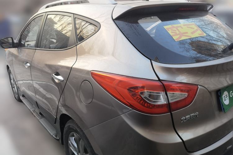 Used Hyundai ix35 2013 2.0L Automatic Two-Wheel Drive Smart GLS China IV Standard Rear Left 45 Deg
