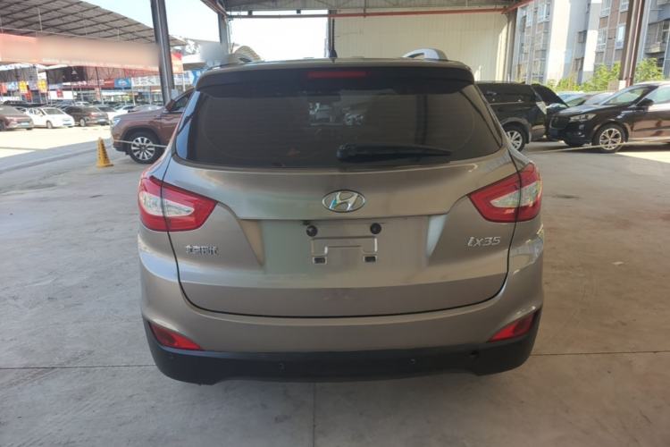 Used Hyundai ix35 2013 2.0L Automatic Two-Wheel Drive Smart GLS China IV Standard Rear