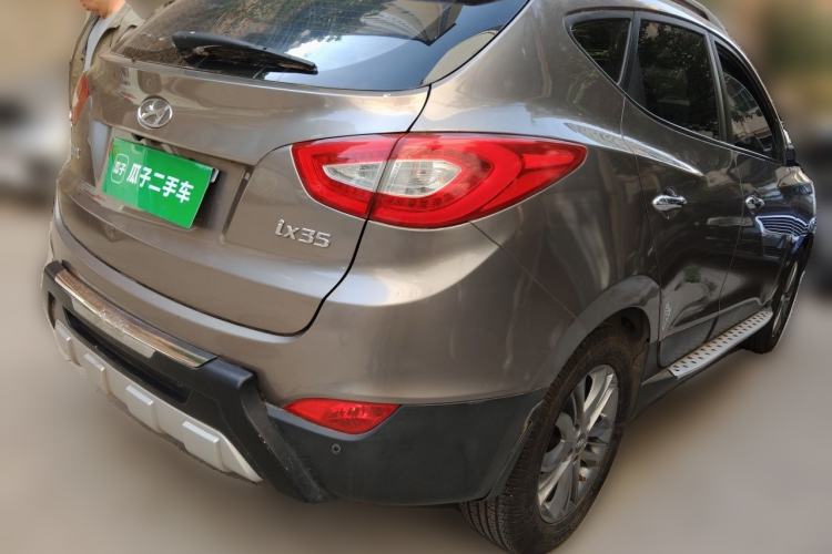 Used Hyundai ix35 2013 2.0L Automatic Two-Wheel Drive Smart GLS China IV Standard Rear Right 45 Deg