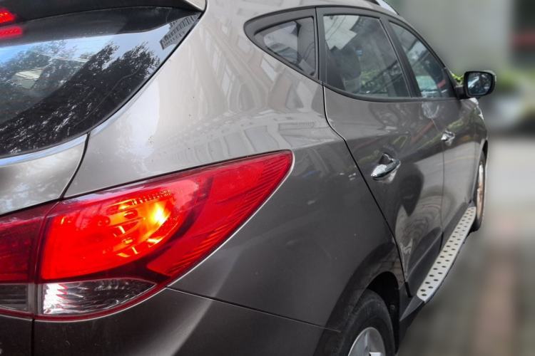 Used Hyundai ix35 2013 2.0L Automatic Two-Wheel Drive Smart GLS China IV Standard Rear Right 45 Deg
