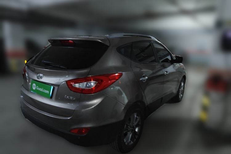 Used Hyundai ix35 2013 2.0L Automatic Two-Wheel Drive Smart GLS China IV Standard Rear Right 45 Deg