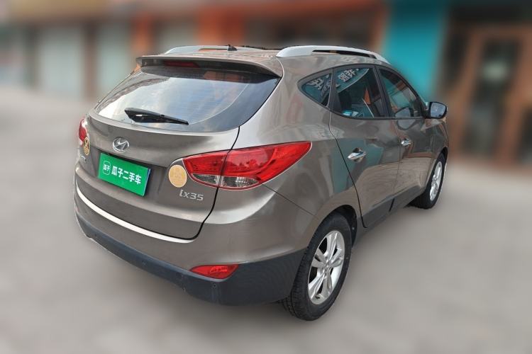 Used Hyundai ix35 2013 2.0L Automatic Two-Wheel Drive Smart GLS China V Standard Rear Right 45 Deg