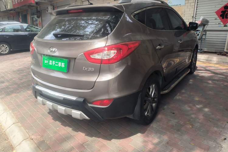 Used Hyundai ix35 2013 2.0L Automatic Two-Wheel Drive Smart GLS China IV Standard Rear Right 45 Deg