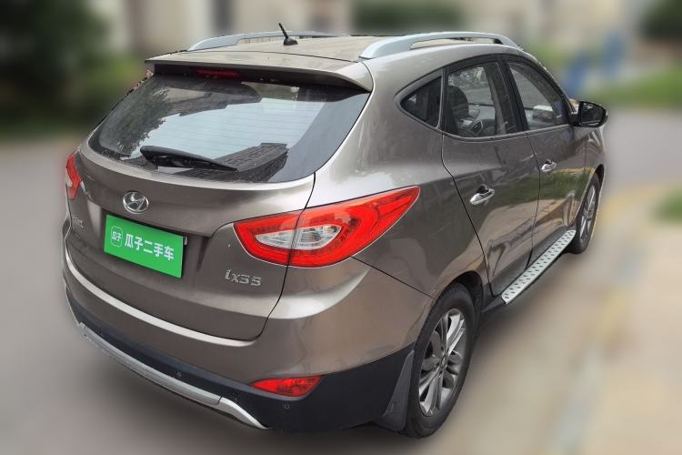 Used Hyundai ix35 2013 2.0L Automatic Two-Wheel Drive Smart GLS China IV Standard Rear Right 45 Deg