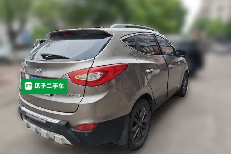 Used Hyundai ix35 2013 2.0L Automatic Two-Wheel Drive Smart GLS China IV Standard Rear Right 45 Deg
