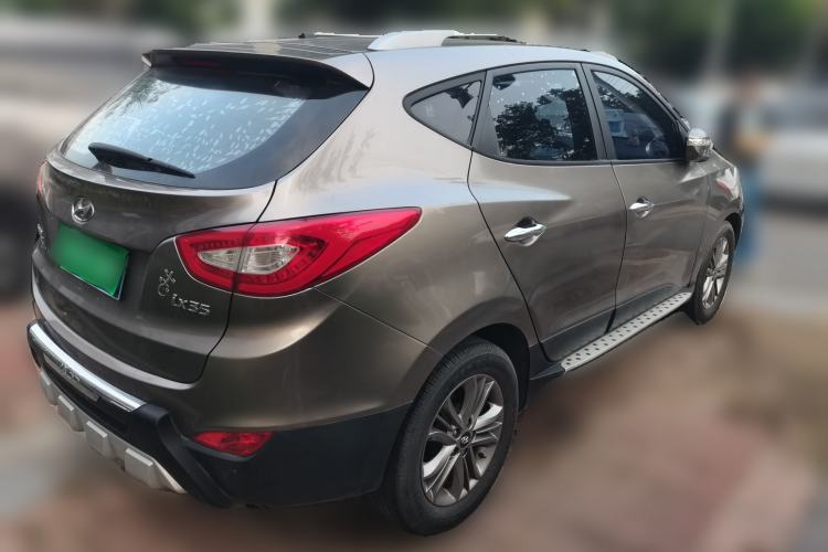Used Hyundai ix35 2013 2.0L Automatic Two-Wheel Drive Smart GLS China IV Standard Rear Right 45 Deg