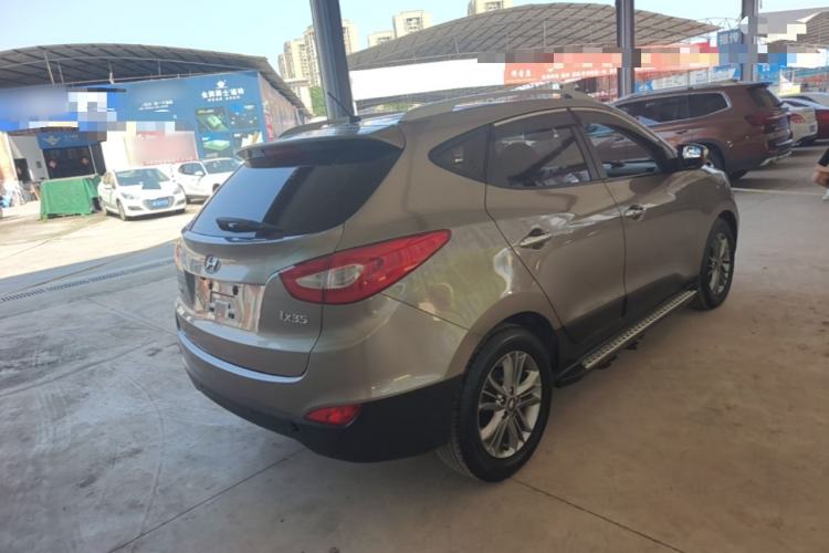 Used Hyundai ix35 2013 2.0L Automatic Two-Wheel Drive Smart GLS China IV Standard Rear Right 45 Deg