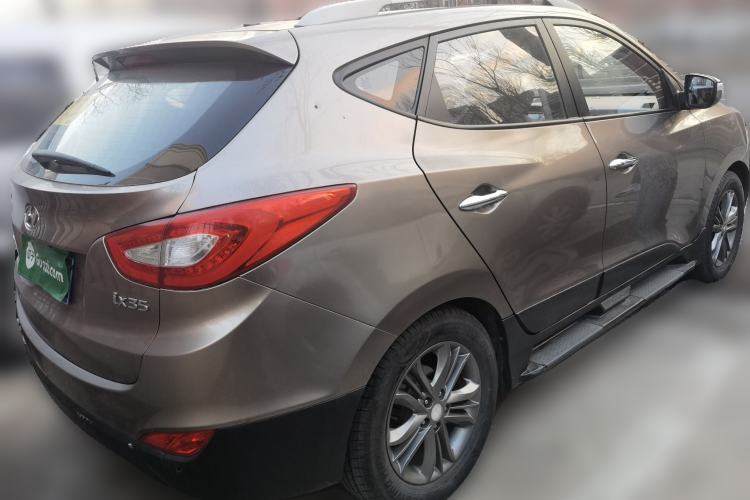 Used Hyundai ix35 2013 2.0L Automatic Two-Wheel Drive Smart GLS China IV Standard Rear Right 45 Deg